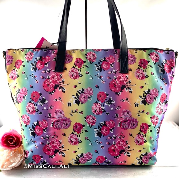 NWT BETSEY JOHNSON Floral Overnighter Weekender Travel Bag - Picture 9 of 16